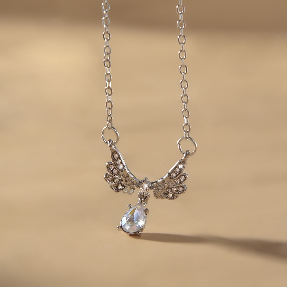 Vòng cổ Hình Cánh Thiên Thần Đính Đá Sang Trọng Cho Nữ