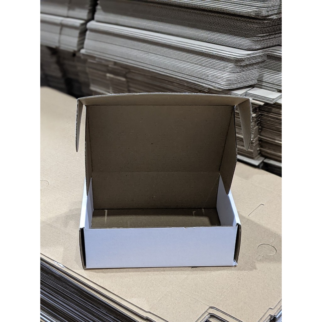 20 HỘP CARTON GÀI ĐỰNG PHỤ KIỆN SIZE 15X10X5CM