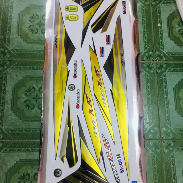 Tem rời ex 150 chất liệu Crom dán xe đen