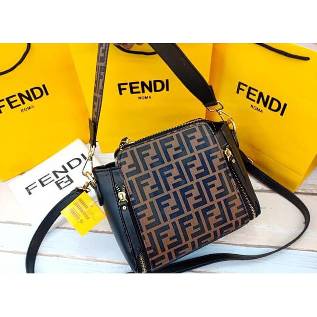 Fendi Túi Đeo Chéo Thời Trang Sành Điệu Cao Cấp