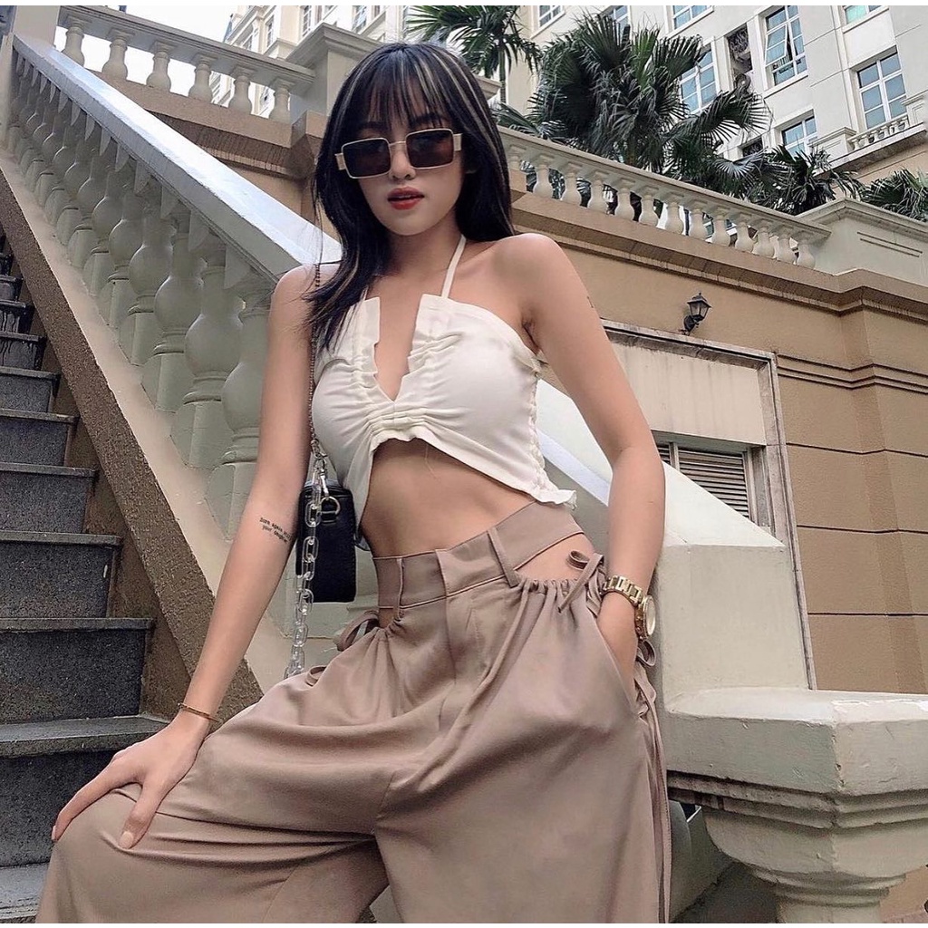 ADORABLE ÁO KIỂU XẺ NGỰ.C 🥰🥰🥰.