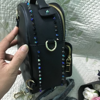 Balo đá sáng bảy màu