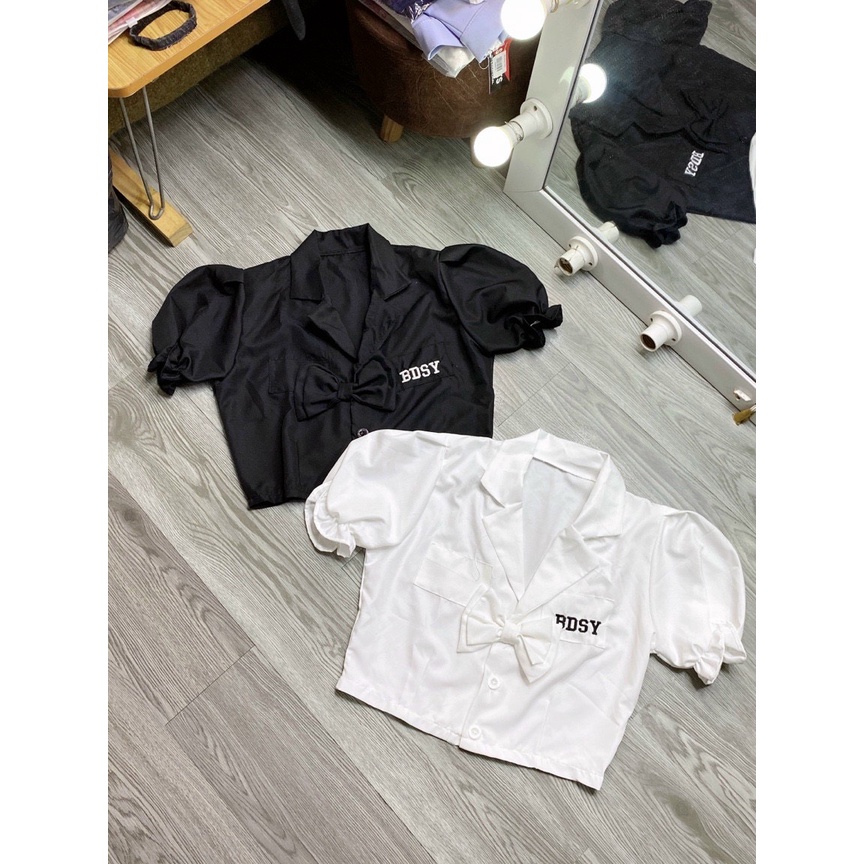 áo croptop tay chun đính nơ cổ thêu chữ busy xinh u