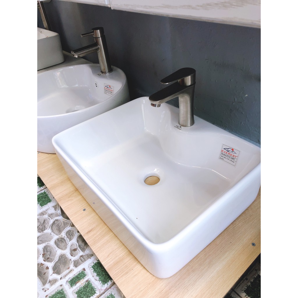 Lavabo đặt bàn sứ vuông giá gốc 1200000