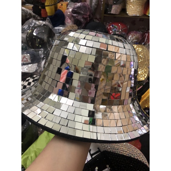 Nón rộng vành tráng gương