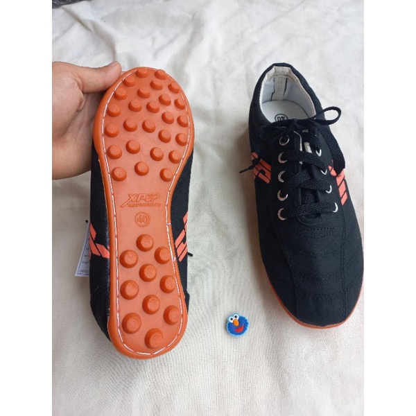 Giày bóng đá nam nữ.Giày đinh tp hàng công ty chính hãng