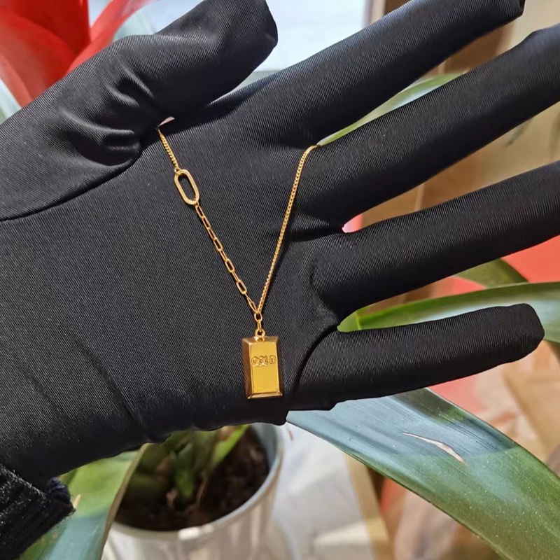 Vòng cổ titan mạ vàng 18K đính kim cương chống gỉ không phai màu làm quà cưới cho nữ