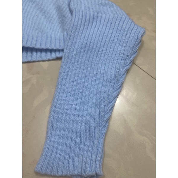 Áo len dáng crop siêu ngắn