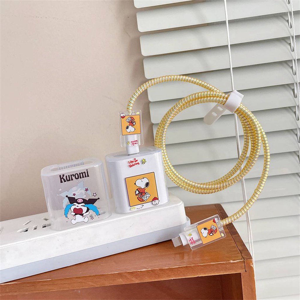 Vỏ bọc cho iPhone 20w / 18w Cáp USB Vỏ cắm Dây lò xo Dây quấn Bảo vệ Đường dây Dữ liệu Dây buộc Phim hoạt hình Gloomy Bear Cinnamoroll Snoopy Sailor Moon Melody Vỏ bọc TPU mềm Vỏ sạc