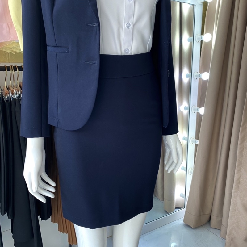 Chân váy công sở ôm HATOP xẻ sau thiết kế cơ bản vải tuyết mưa loại 1 màu đen, xanh đen có 1 túi trong CVOX205