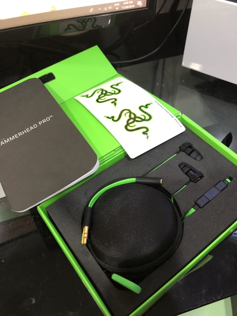 TAI NGHE RAZER HAMMERHEAD PRO V2