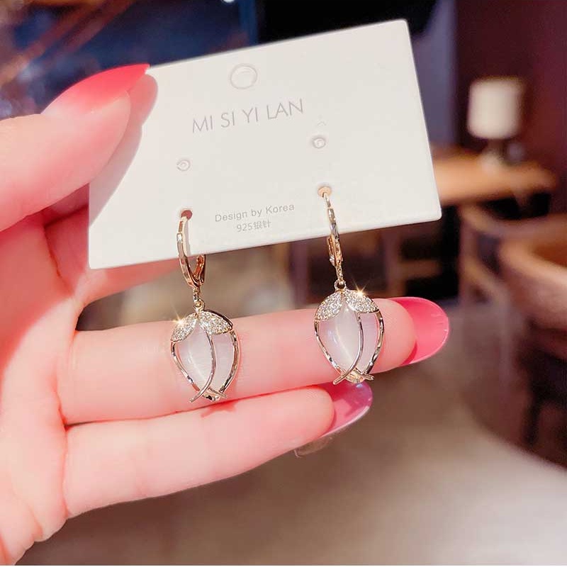 Hoa Tai Dáng Dài Hình Hoa Tulip Đính Đá Opal Phong Cách Mới