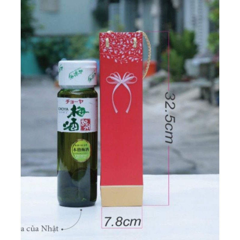 Túi giấy đựng chai 750 ml màu đỏ