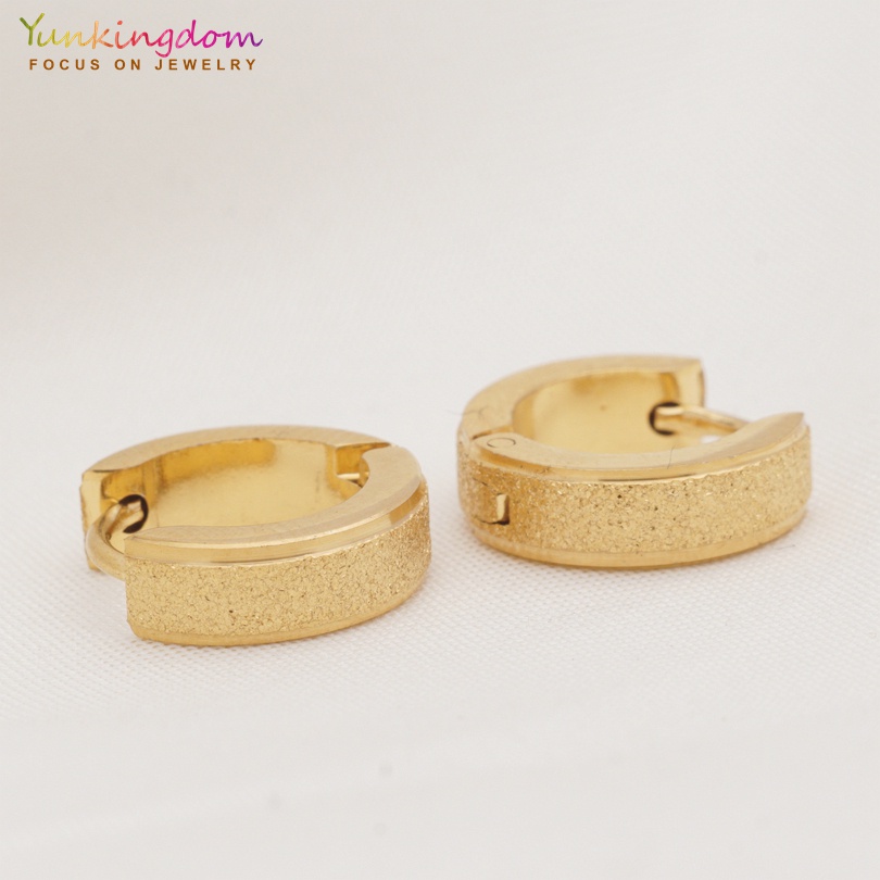 Khuyên Tai Tròn 9mm Bằng Thép Không Gỉ Màu Vàng Thời Trang Cho Nam Và Nữ