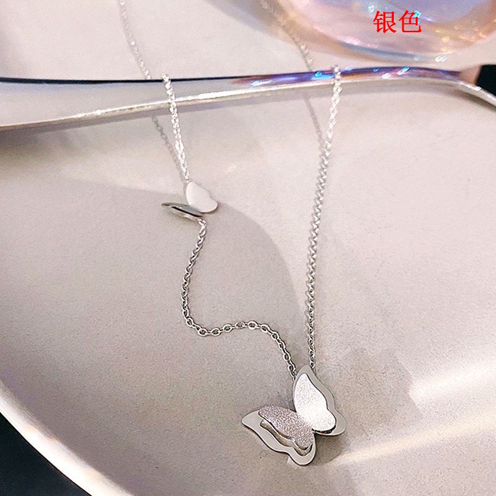 Vòng cổ bằng thép titan mặt hình bướm phong cách retro thời trang cho nữ