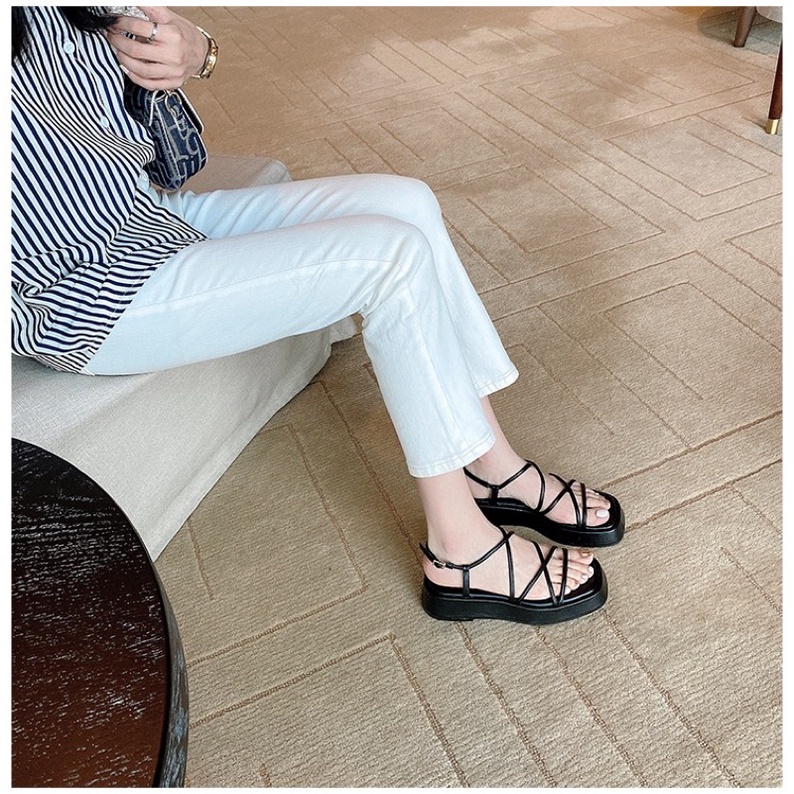 Dép Sandal Dây Mảnh Nữ Tính Đế Bánh Mì 3cm Dép Đi Du Lịch Đi Biển Phong Cách Hàn Quốc