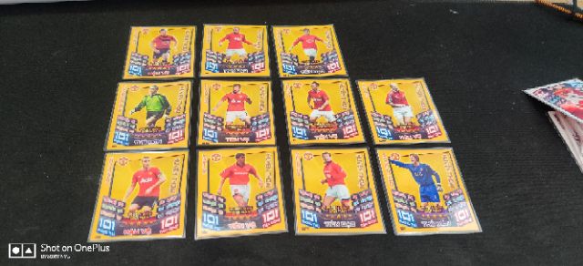 Set 44 thẻ Match Attax size poca Manchester United 1999