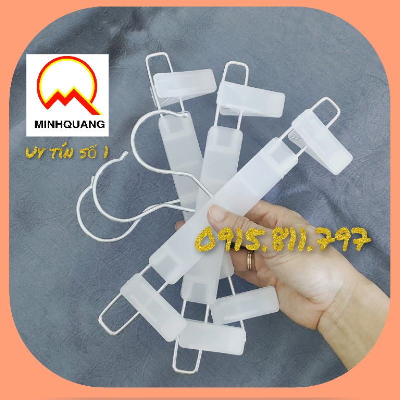 Kẹp nhựa trẻ em cao cấp - kẹp treo quần,áo,váy cho trẻ em kích thước 25cm, màu trắng và vàng nhạt, đầu móc xoay 360 độ