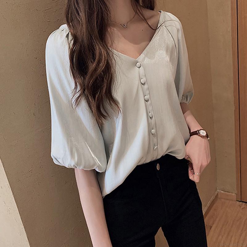 Áo kiểu tay ngắn cổ chữ V phối nút thời trang công sở thanh lịch