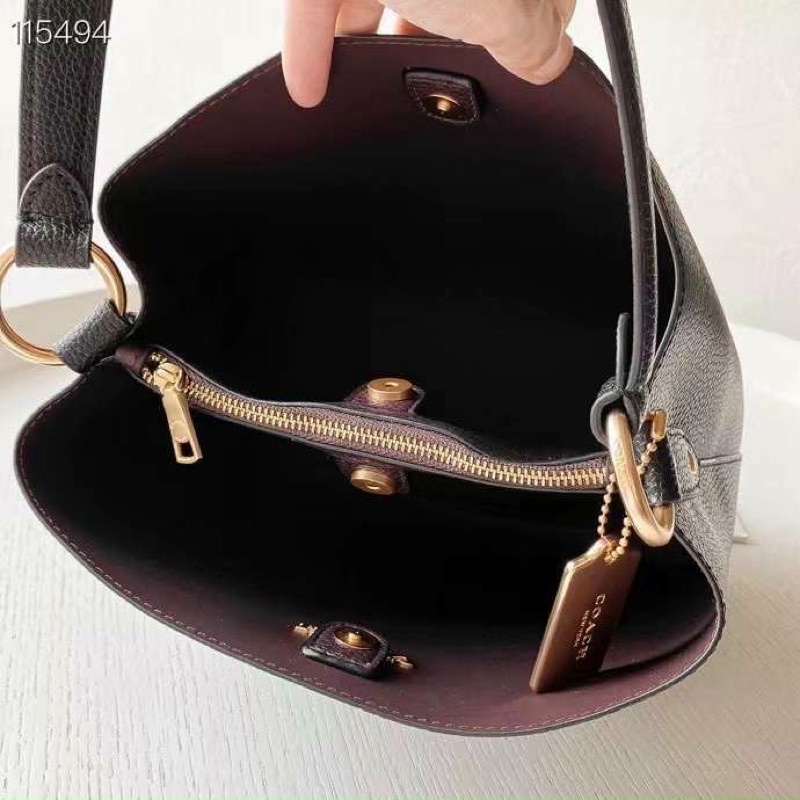Túi Coach Bucket