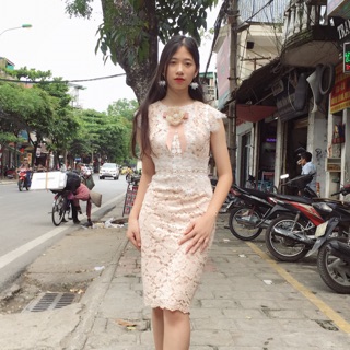 Váy body ren thiết kế