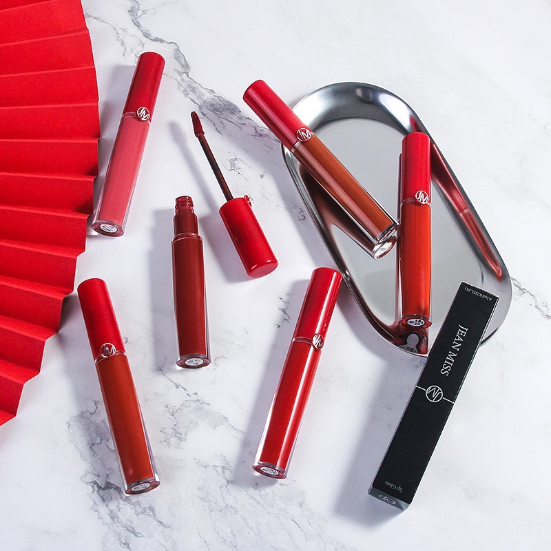 Son Môi Dưỡng Ẩm Lâu Trôi Chống Dính Cốc Thiết Kế Vỏ Màu Đỏ Nhỏ Nhắn Dành Cho Học Sinh