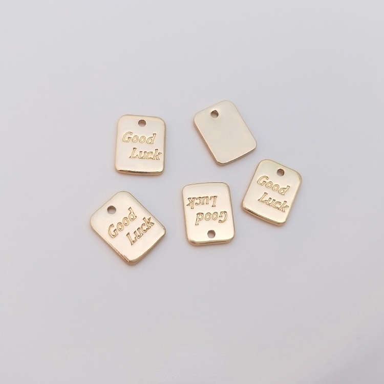Một Cặp Mặt Dây Chuyền Khắc Chữ Cái Hoa Anh Đào Trái Tim Chữ Nhật Bằng Đồng 14K Màu Sắc Thủ Công