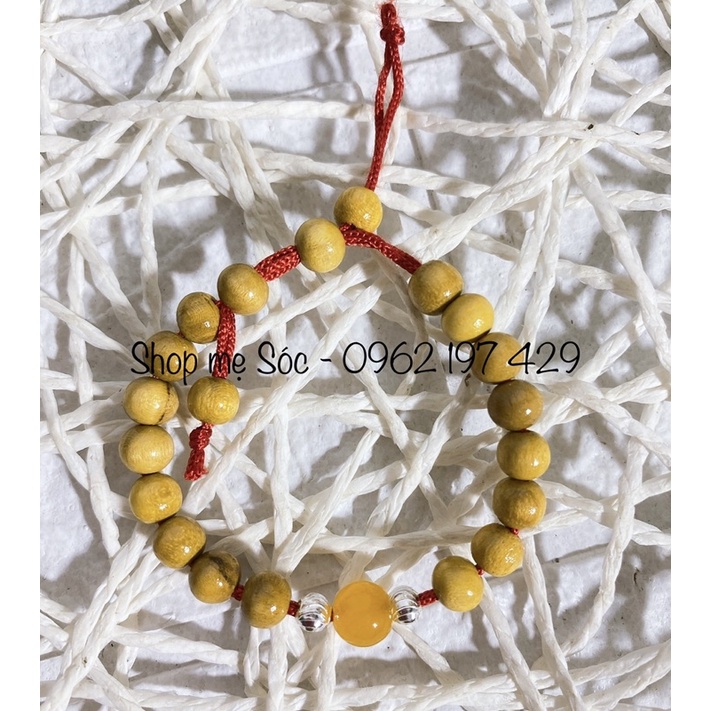 Vòng dâu tằm mix hạt bạc 925 và hạt phong thủy, kèm túi zip, có giấy dán kèm cho bé