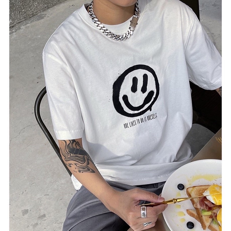 Áo thun tay lỡ nam nữ,in hình One 2 màu