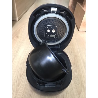 Nồi cơm điện Nhật- Tiger áp suất 2 bi 1 lít