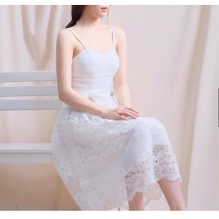 Đầm ren hai dây trắng tinh khôi