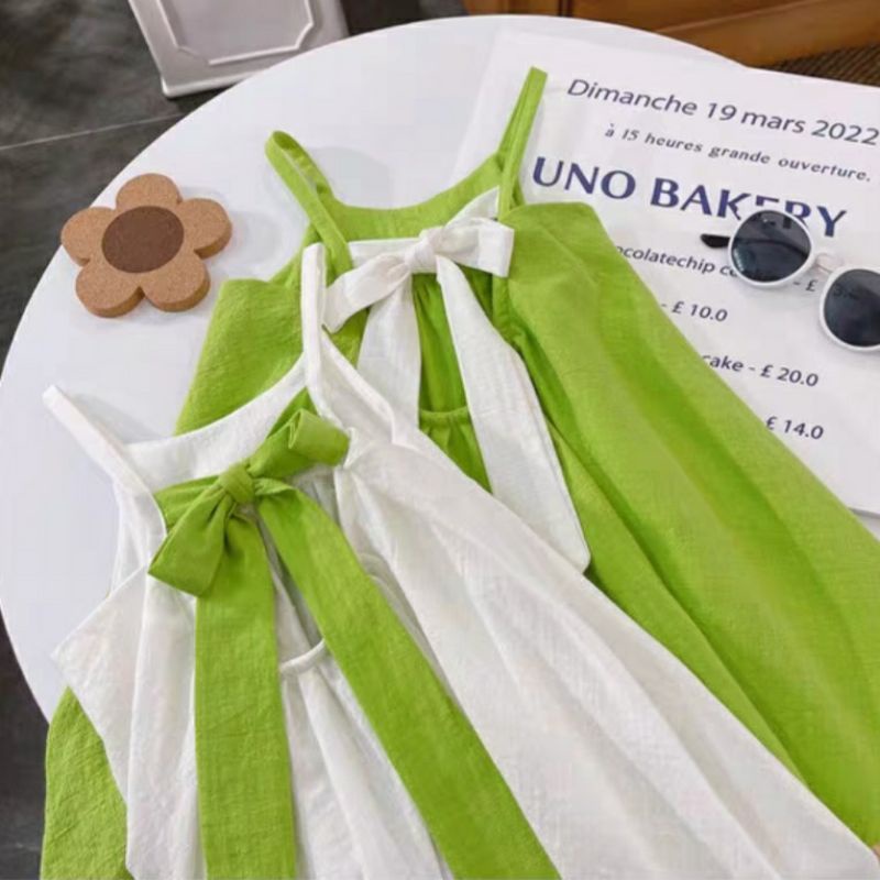 Váy 2 dây trẻ em mùa hè đi biển mẹ và bé màu xanh trắng từ 9kg đến 55kg size bự