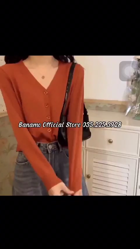 Áo khoác len cardigan nữ dệt kim cổ V thời trang Banamo Fashion áo cardigan cổ V 3426 | BigBuy360 - bigbuy360.vn