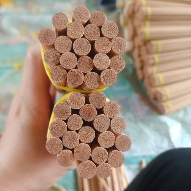Đũa Tròn Vót Tay Thủ Công 1 Bó 10 Đôi