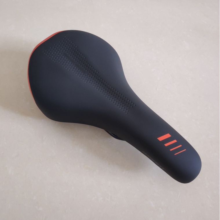 YÊN GIANT ATX 830 / Comfort Groove