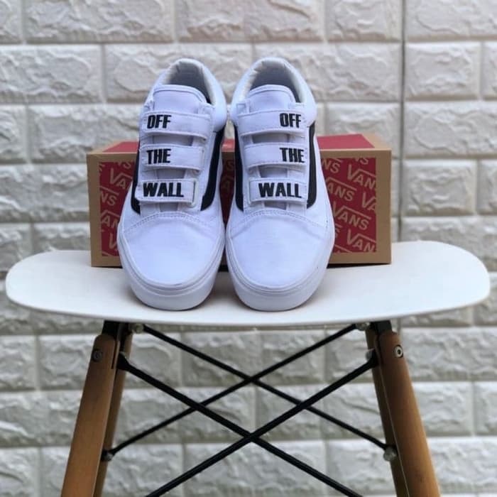 Giày Vans Off The Wall Old Skool Phối Khóa Dán Thời Trang Cá Tính