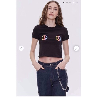 Áo croptop đen in logo vnxk