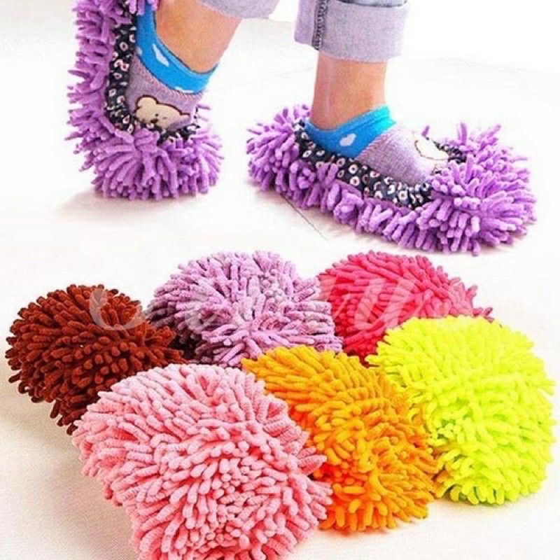 Giày lười 2in1 kiêm dụng cụ lau nhà tiện lợi trong mọi gia đình.