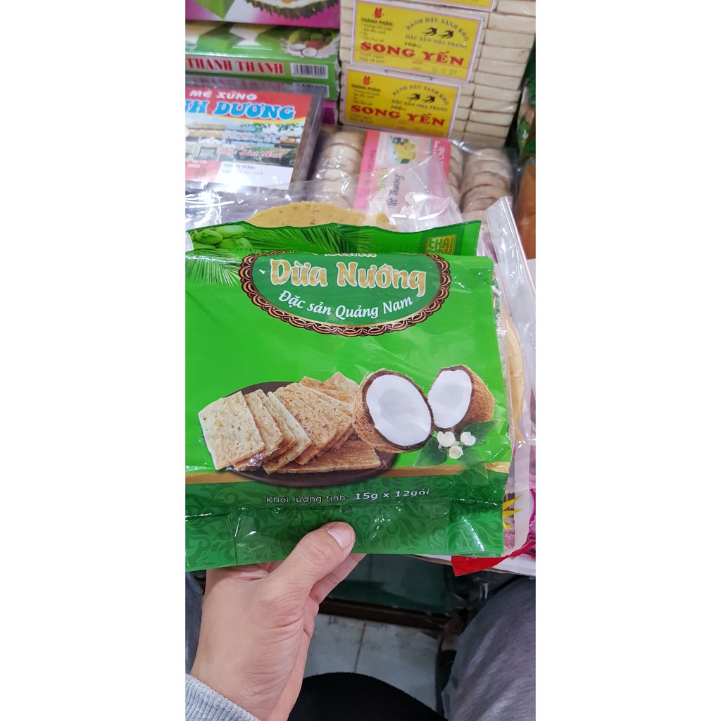 Bánh dừa nướng giòn.