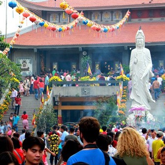 Tour 1 Ngày Khám Phá Chùa Vĩnh Nghiêm – Thiền Viện Trúc Lâm Phượng Hoàng