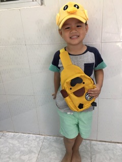 Set túi đeo chéo + Nón mỏ vịt (Mỏ vịt có phát nhạc)