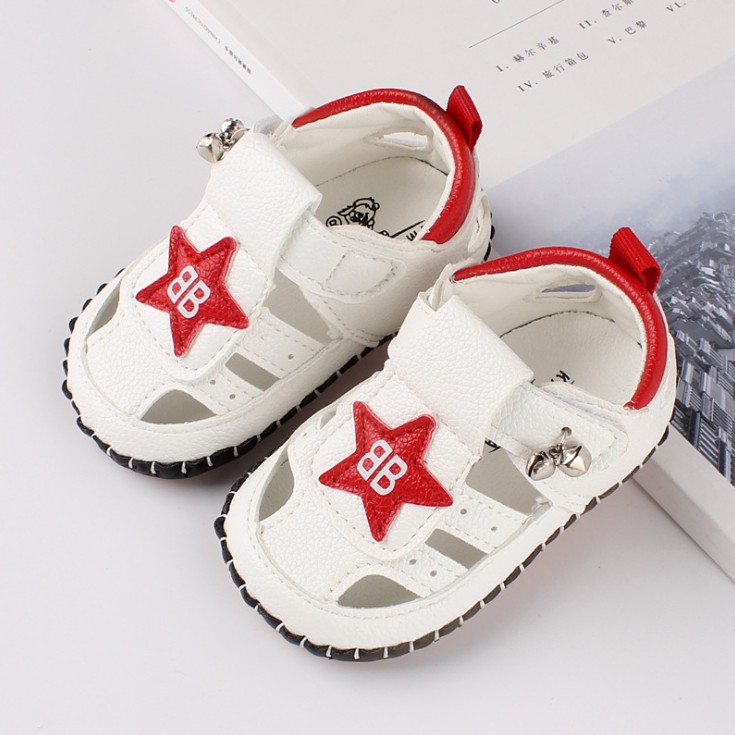 Sandal tập đi ngôi sao, đế cao su mềm có chuông nhỏ xinh