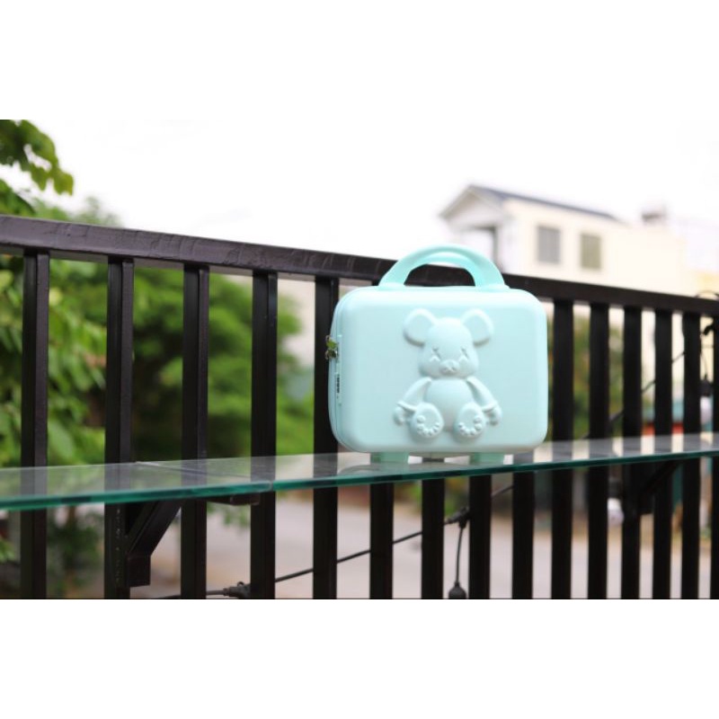 Vali bearbrickSize 18cm kèm cốp Bộ vali khóa sập, cốp cũng có khóa mã số