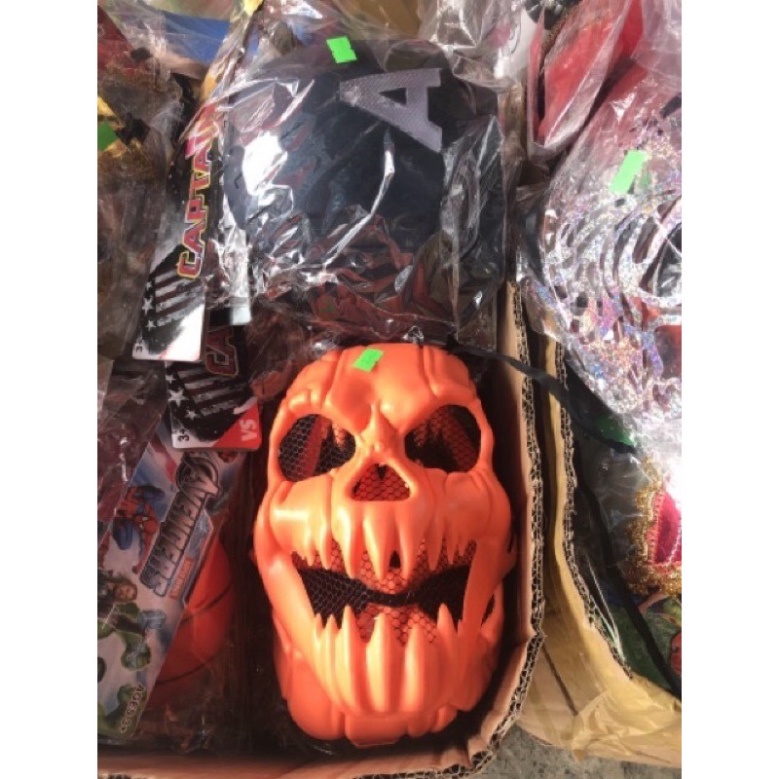 Mặt nạ  Halloween