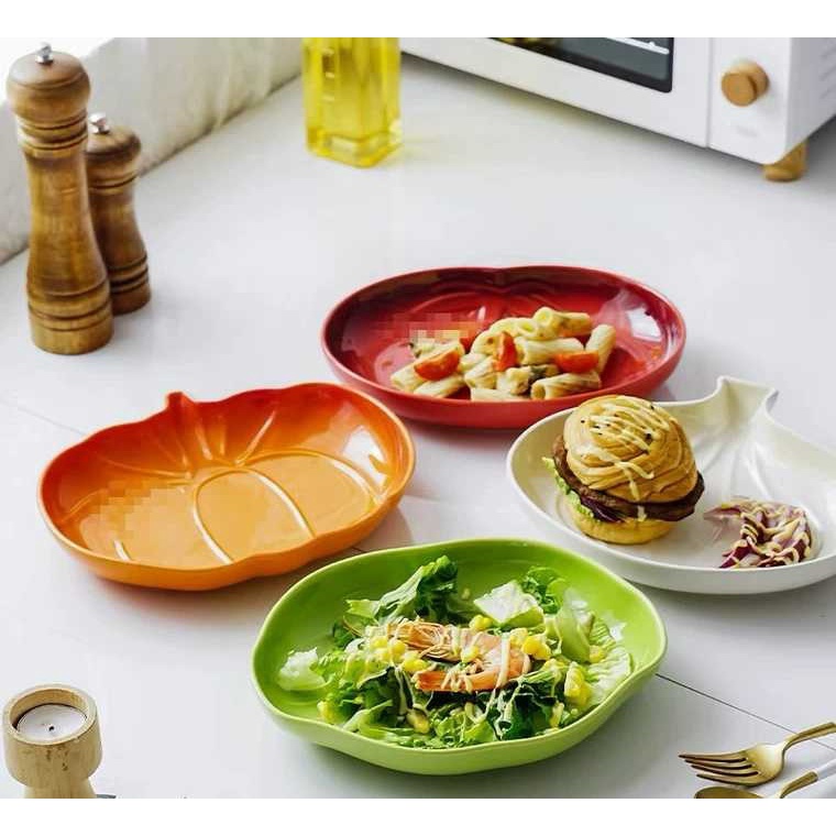 Đĩa le creuset hình quả bí ngô, cà chua đường kính 23cm, với tạo hình rau củ đặc biệt dùng trang trí decor bàn ăn