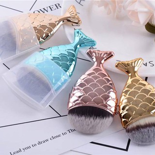 Cọ tán kem nền Con cá