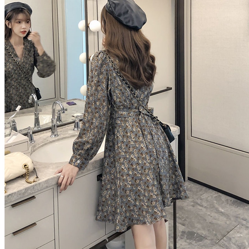 Đầm Dài Tay Cổ Chữ v In Họa Tiết Hoa Phong Cách Phương Tây Dành Cho Nữ