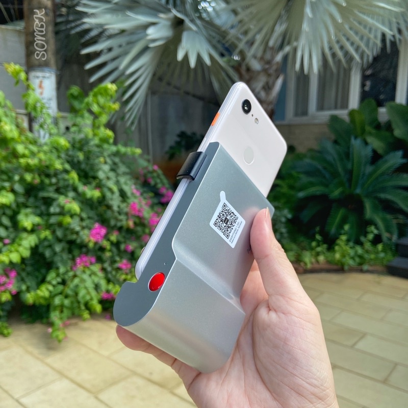 Bán cầm chụp ảnh kiêm pin dự phòng 5000mAh ROCK x AUTOBOT