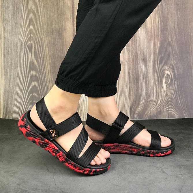 [Mua Kèm Áo Thun 0Đ] Giày Sandal Couple Nam Nữ Hiệu MOL - MS2B2 Đen đỏ