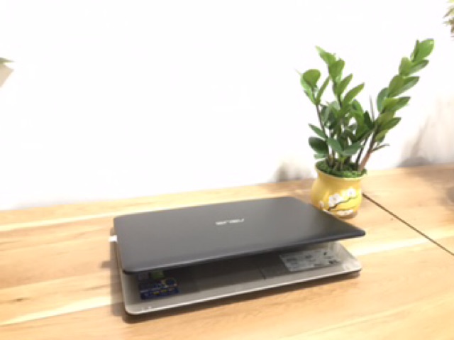 Asus x541 i5 6200u 4gb 1000gb vga | BigBuy360 - bigbuy360.vn